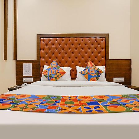 Fabhotel Vertigo Suites - Nr Bkc Bombaj Zewnętrze zdjęcie